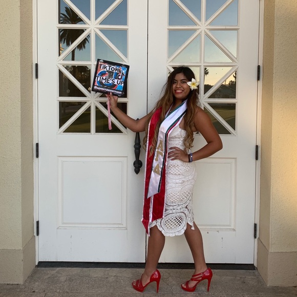 Meet your Posher, Madison - Picture 1 of 1